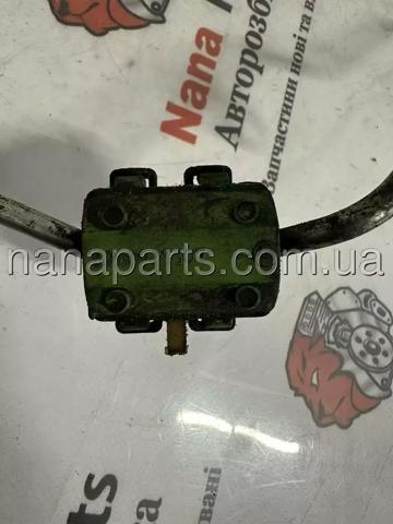 RENAULT 8200925307 Крепление ТНВД трубки от клапана отсечки топлива в наличии Одесса