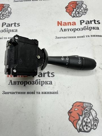 Подрулевой правый переключатель  8201168016 RENAULT