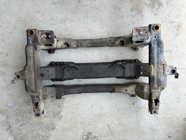Балка передней подвески A9063304006 MERCEDES