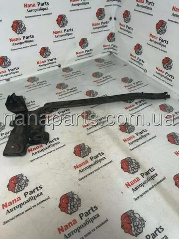 Левое крепление заднего бампера BK3117A882AE FORD