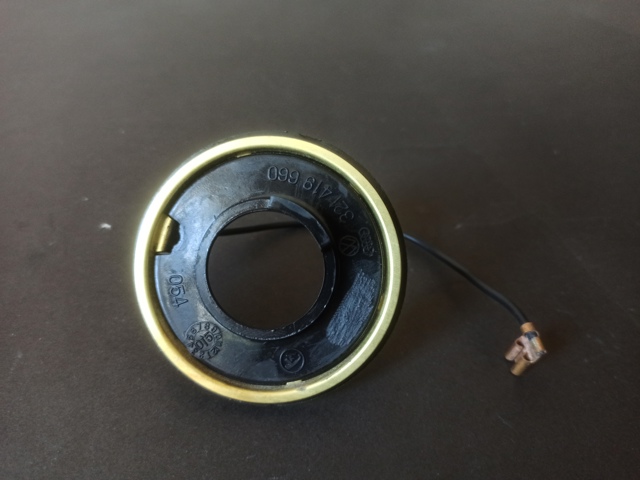 Кольцо AIRBAG контактное, шлейф руля 321419660 VAG