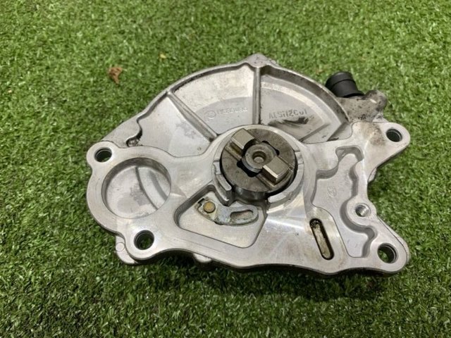 03L145100H Вакуумный насос купить Тернополь
