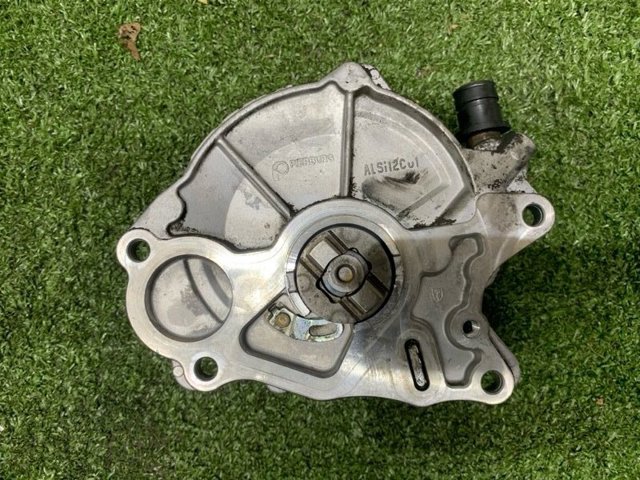 03L145100H Вакуумный насос купить Николаев