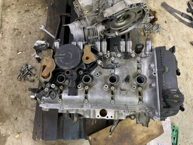 Двигатель в сборе 06L100033D VAG