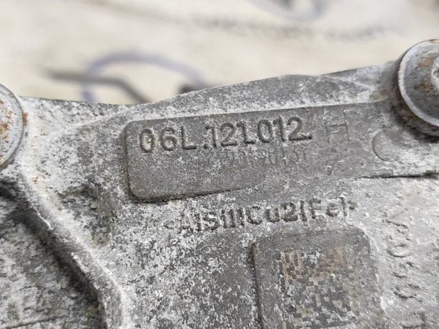 VAG 06L121012H Помпа водяная (насос) охлаждения, в сборе с корпусом в наличии Сумы