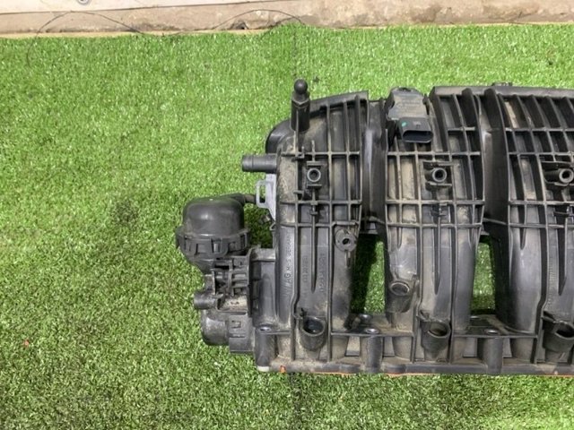 06L133201DK VAG Впускной коллектор купить в Киев