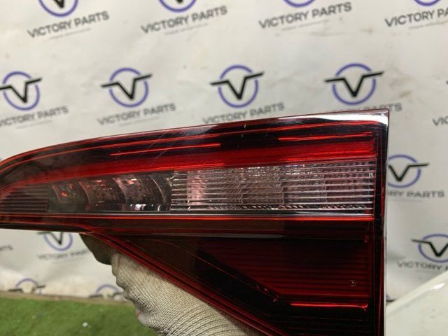 VAG 17A945094A Фонарь задний правый внутренний в наличии Черновцы