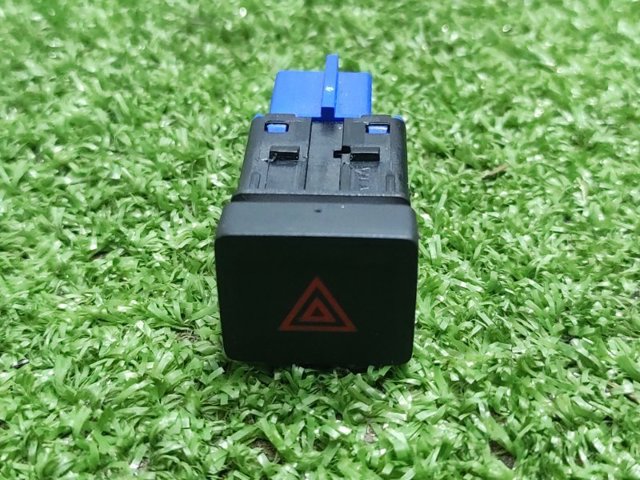 17A953509A VAG Кнопка аварийки купить в Хмельницкий