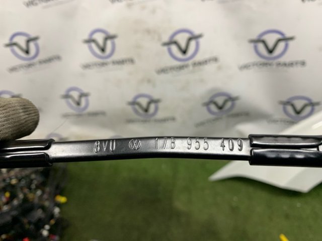 VAG 17B955409 Рычаг-поводок стеклоочистителя лобового стекла в наличии Чернигов