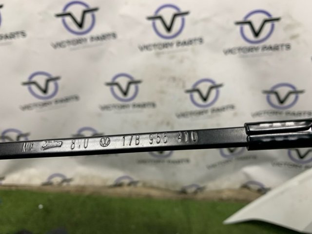 VAG 17B955410 Поводок стеклоочистителя в наличии Полтава