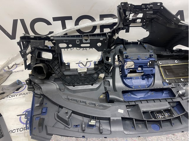 FORD 1801894 Панель салона передняя "торпедо" в наличии Львов