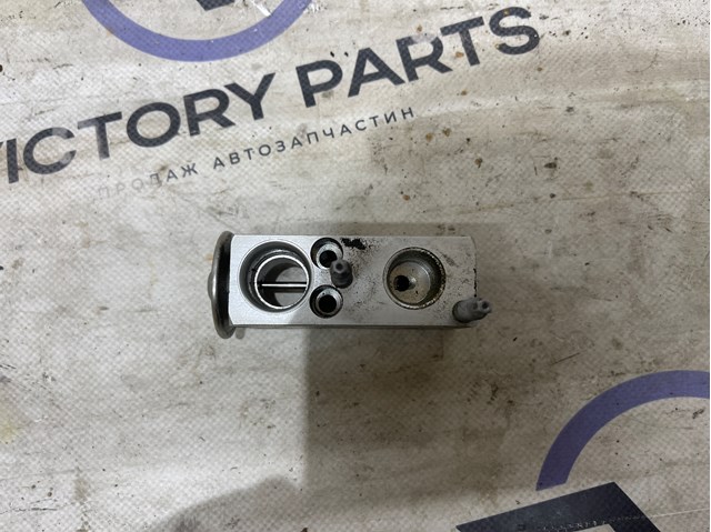 Клапан TRV, кондиционера 2468300084 MERCEDES
