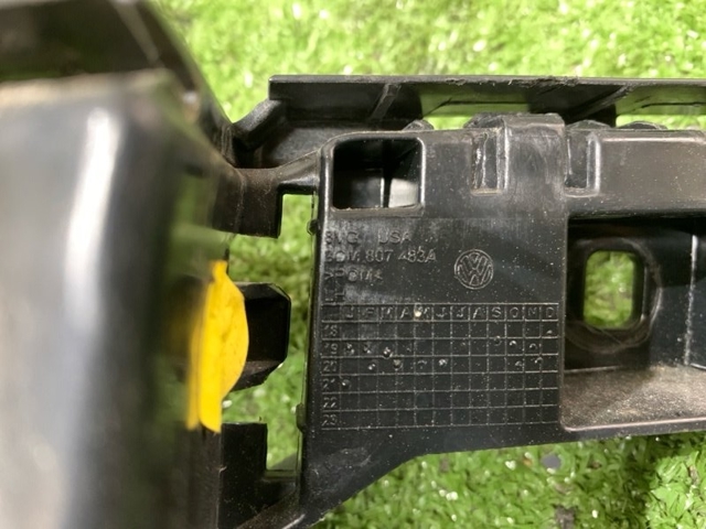 3CM807483A VAG Направляющая заднего бампера левая купить в Украина