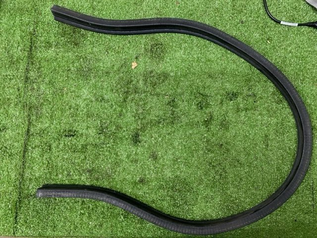 3CM823723 Уплотнитель капота купить Львов