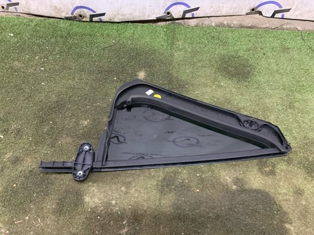 VAG 3CM845213 Стекло-форточка двери задней левой в наличии Запорожье