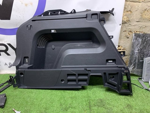 VAG 3CM867427B82V Облицовка багажного отсека левая в наличии Ирпень