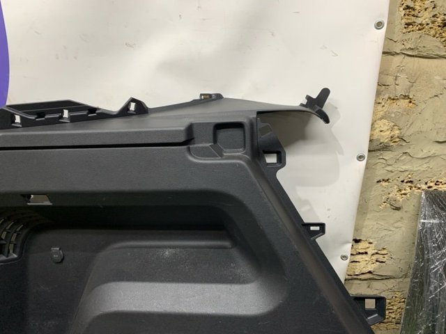 3CM867427B82V VAG Облицовка багажного отсека левая купить в Чернигов