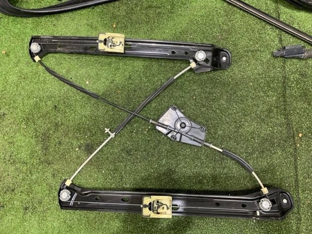 3CN837461A VAG Механизм стеклоподъемника двери передней левой купить в Чернигов