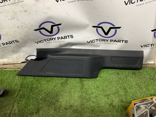VAG 3CN853369C82V Накладка дверного порога внутренняя задняя левая в наличии Павлоград