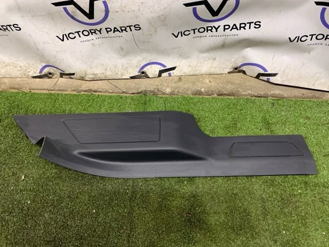 VAG 3CN853370C82V Накладка дверного порога внутренняя задняя правая в наличии Каменское