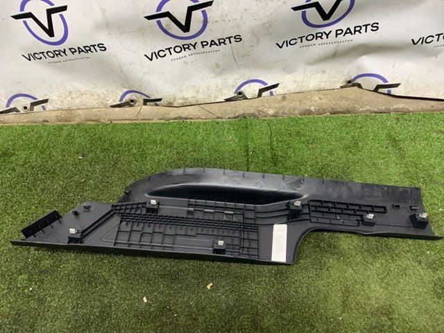 VAG 3CN853370C82V Накладка дверного порога внутренняя задняя правая в наличии Киев