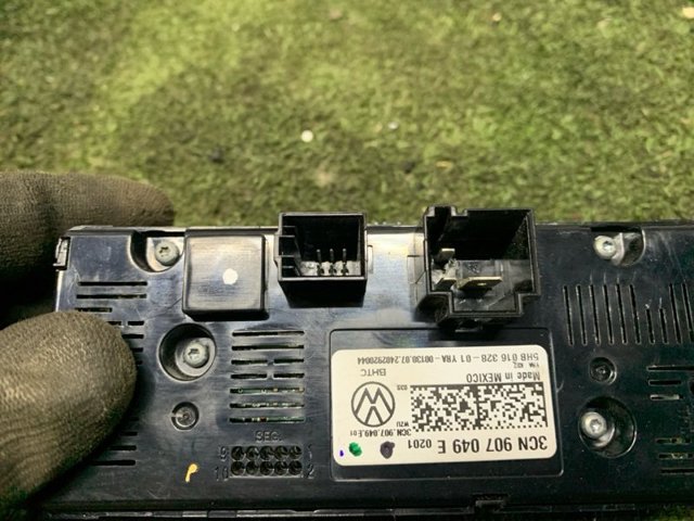 VAG 3CN907049EWZU Блок управления режимами отопления/кондиционирования в наличии Ровно