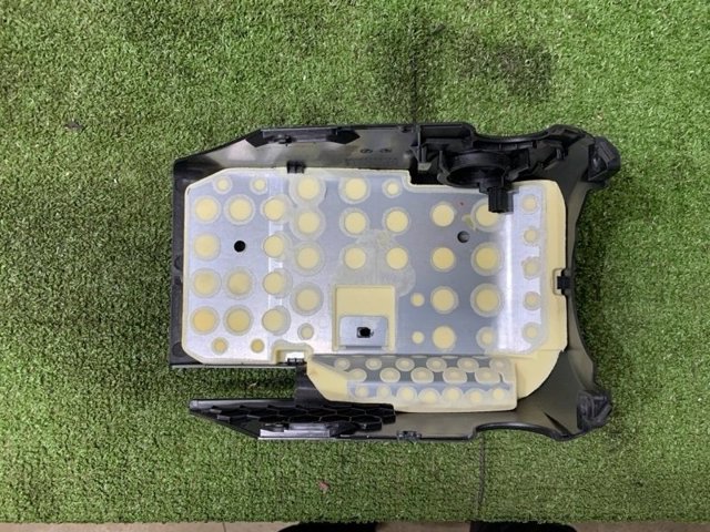 VAG 3G0858559C82V Защитный кожух рулевого механизма в наличии Ровно