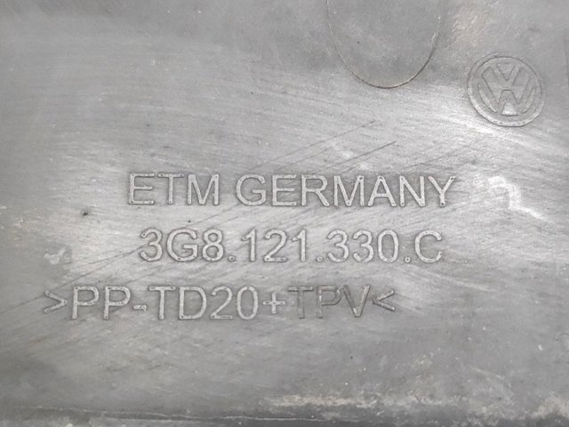 3G8121330C Верхний дефлектор радиатора купить Павлоград
