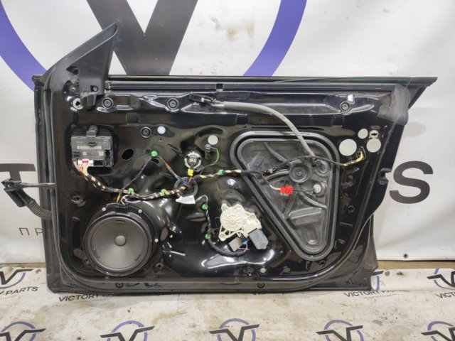 VAG 3G8831056AK Дверь передняя правая в наличии Киев