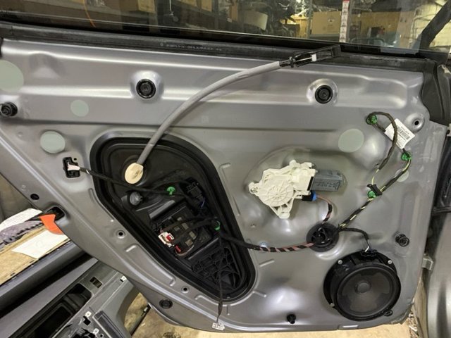 3G8833055N VAG Дверь задняя левая купить в Кривой Рог