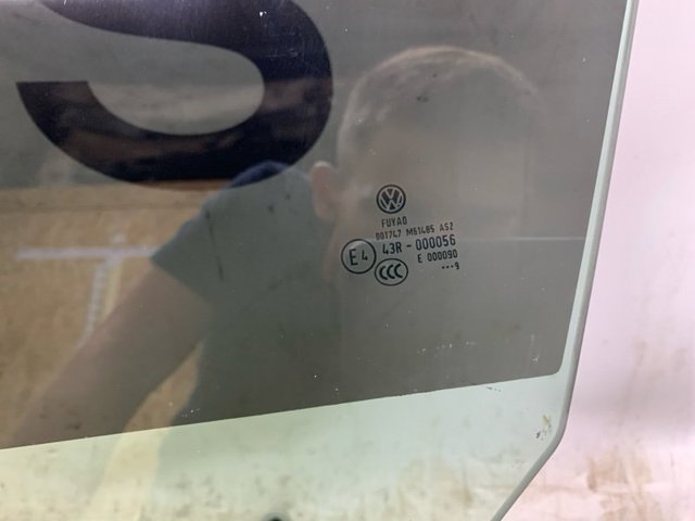 3G8845201B VAG Стекло двери передней левой купить в Кривой Рог