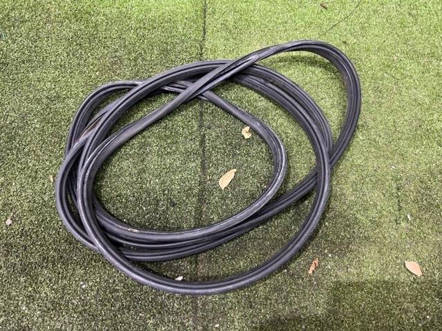 VAG 3G9877459 Уплотнитель люка крыши в наличии Черкассы