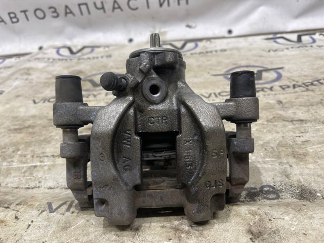 Задний правый суппорт 3Q0615424 VAG