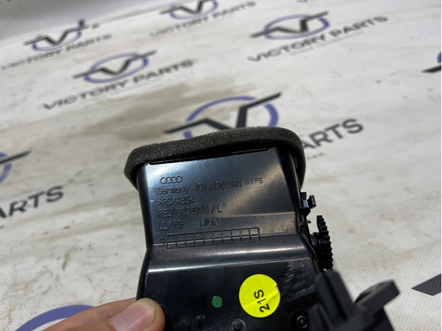 VAG 4G1820901B6PS Решетка вентиляции салона на "торпедо" левая в наличии Житомир