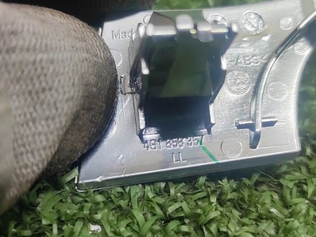 VAG 4G1858357 в наличии Черновцы
