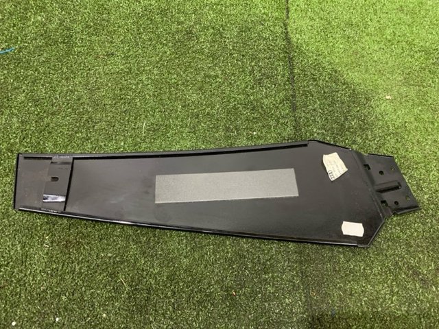 VAG 4G8853290T94 Накладка стойки кузова внешняя центральная правая в наличии Павлоград