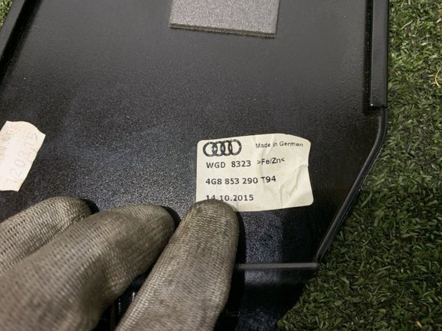 VAG 4G8853290T94 Накладка стойки кузова внешняя центральная правая в наличии Чернигов