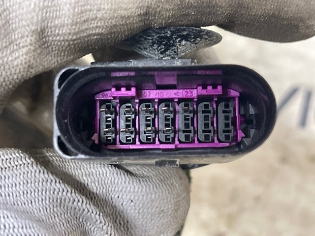 VAG 4G8971095AK в наличии Ровно