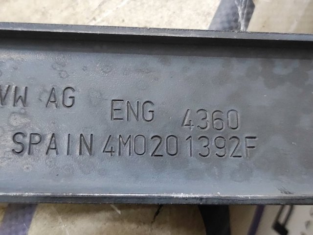VAG 4M0201392F в наличии Днепр