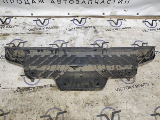 Кронштейн бампера заднего, центральный 4M08073290X451 VAG