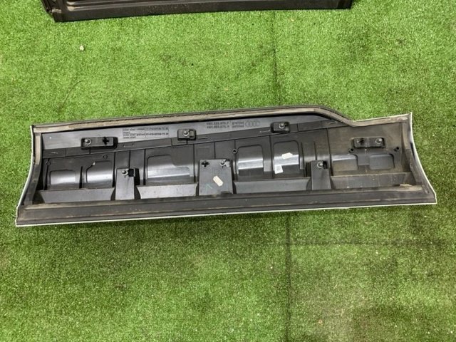 4M0853970GGRU VAG Молдинг двери задней правой нижний купить в Черновцы