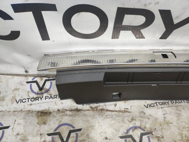 4M0864483 VAG Облицовка задней панели багажника купить в Тернополь