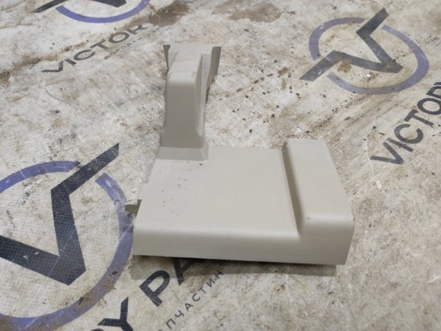 VAG 4M0883690C в наличии Ровно