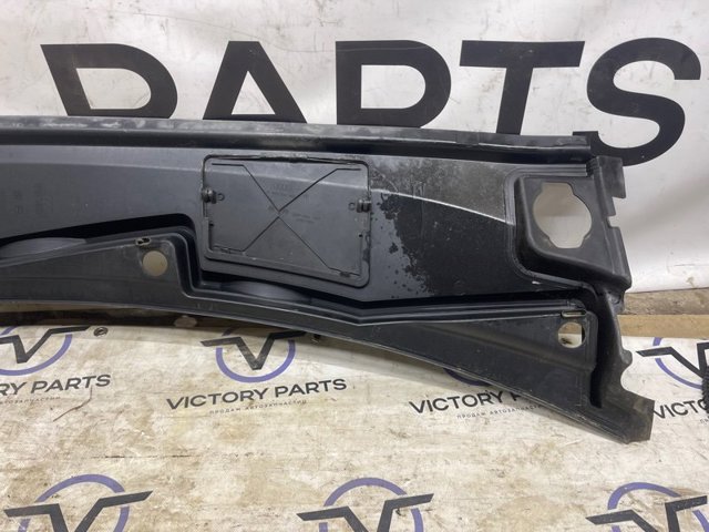 4M1819401D9B9 VAG Водосток лобового стекла, жабо купить в Павлоград