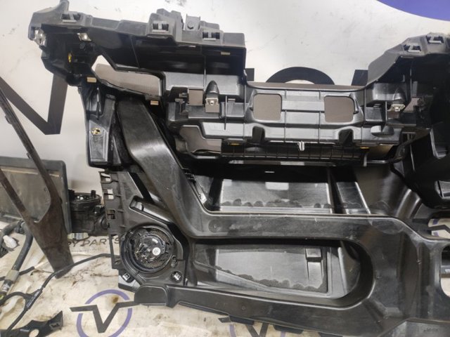 4M1857001ABGRK VAG Панель салона передняя "торпедо" купить в Каменское