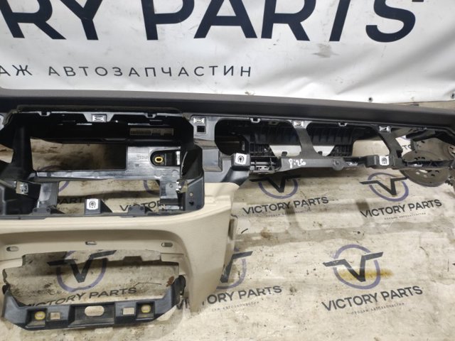VAG 4M1857001ABGRK Панель салона передняя "торпедо" в наличии Кривой Рог