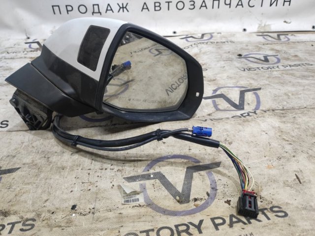 Наружное зеркало правое 4M1857410L9B9 VAG
