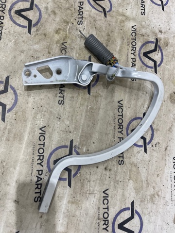 VAG 561827301C Петля крышки багажника в наличии Сумы