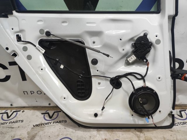 VAG 561833055C Дверь задняя левая в наличии Полтава