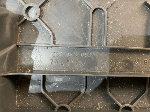 VAG 561863083A в наличии Ровно